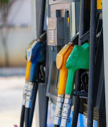 Le plafond d’exonération de la prime carburant double en 2026, passant de 300 € à 600 € par salarié et par an.